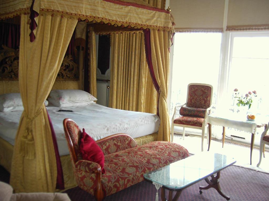 The Regent 3*