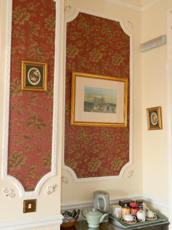 The Regent 3* Brighton