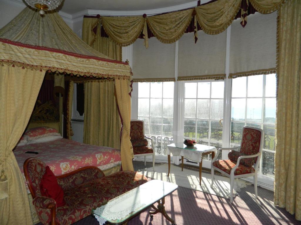 Hotel The Regent
