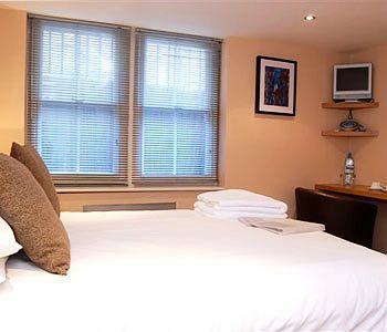 Brightonwave Bed & Breakfast