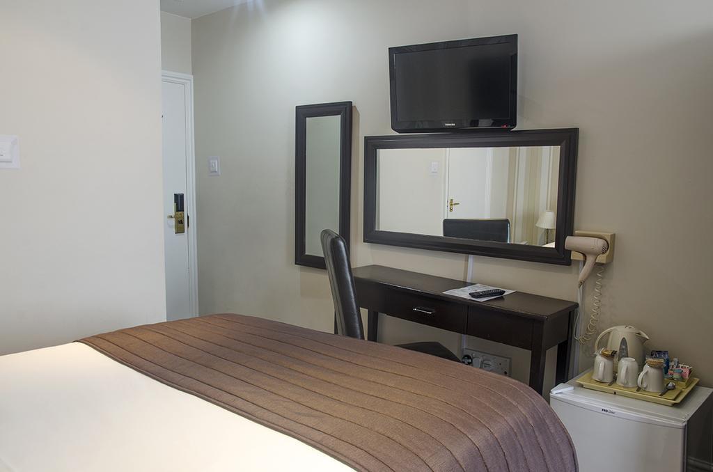 Hotel The