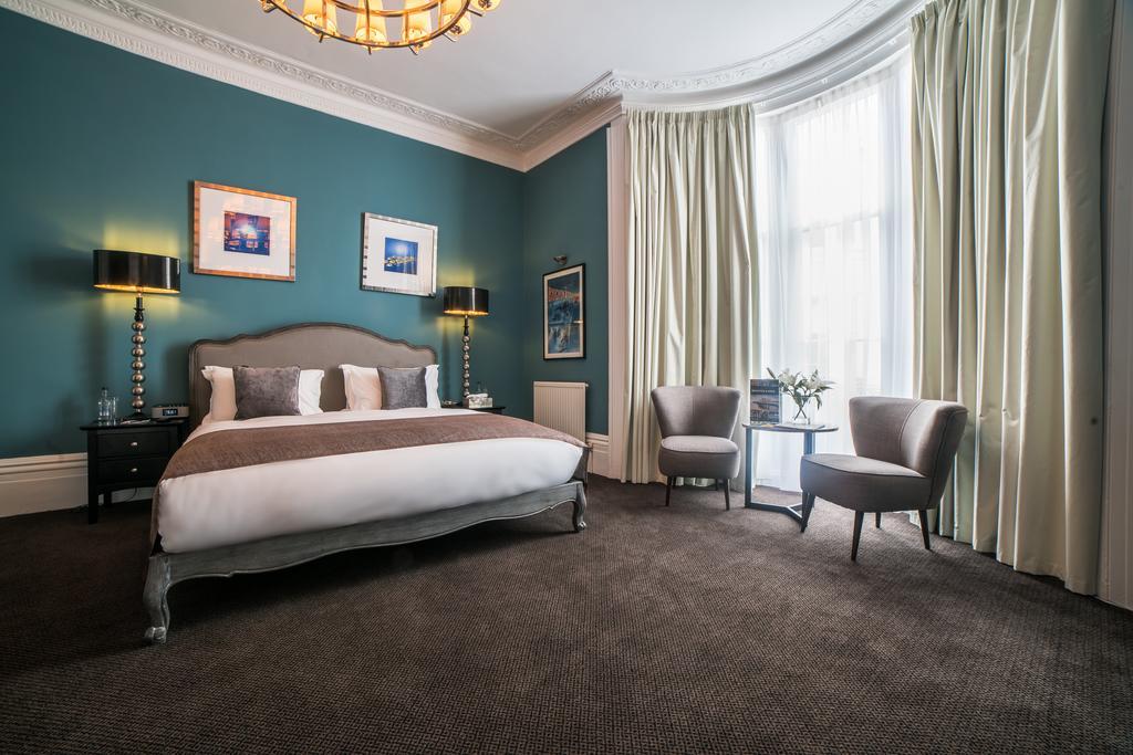 Townhouse 4*