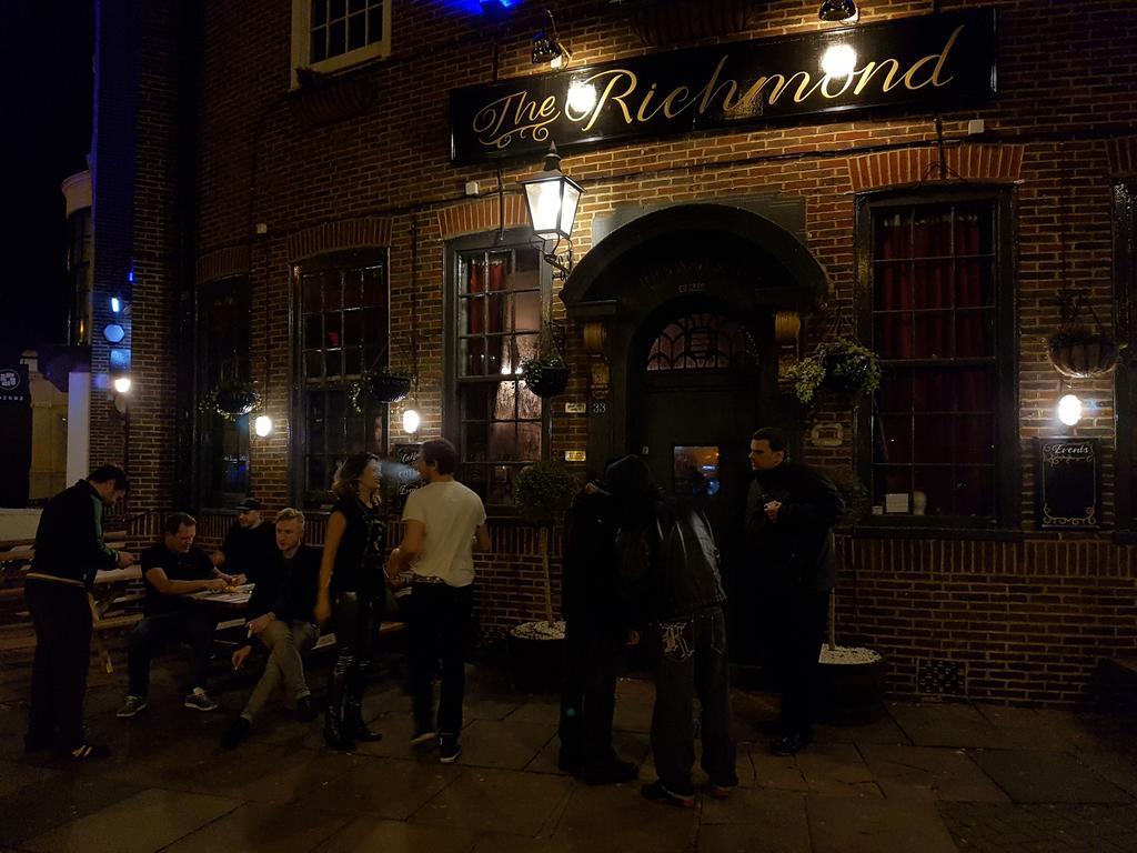 Backpackers * Brighton