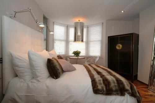 Square Townhouse Brighton