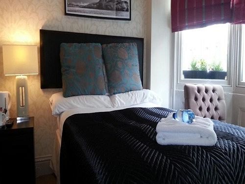 Grand Pier Bed & Breakfast 3*