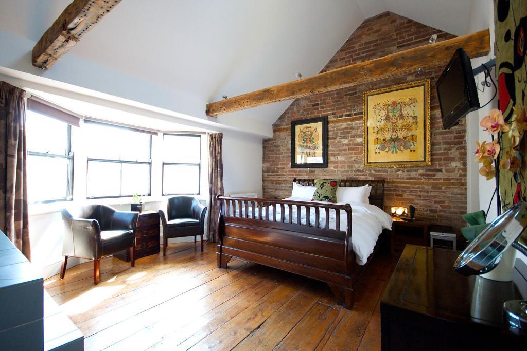 Griffin Guest house 4*