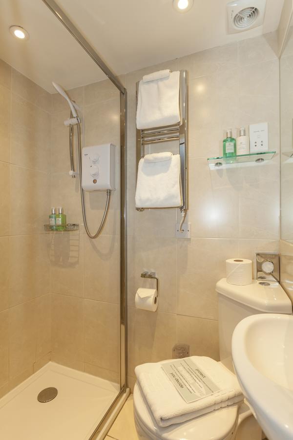 Brightonwave Bed & Breakfast 4*