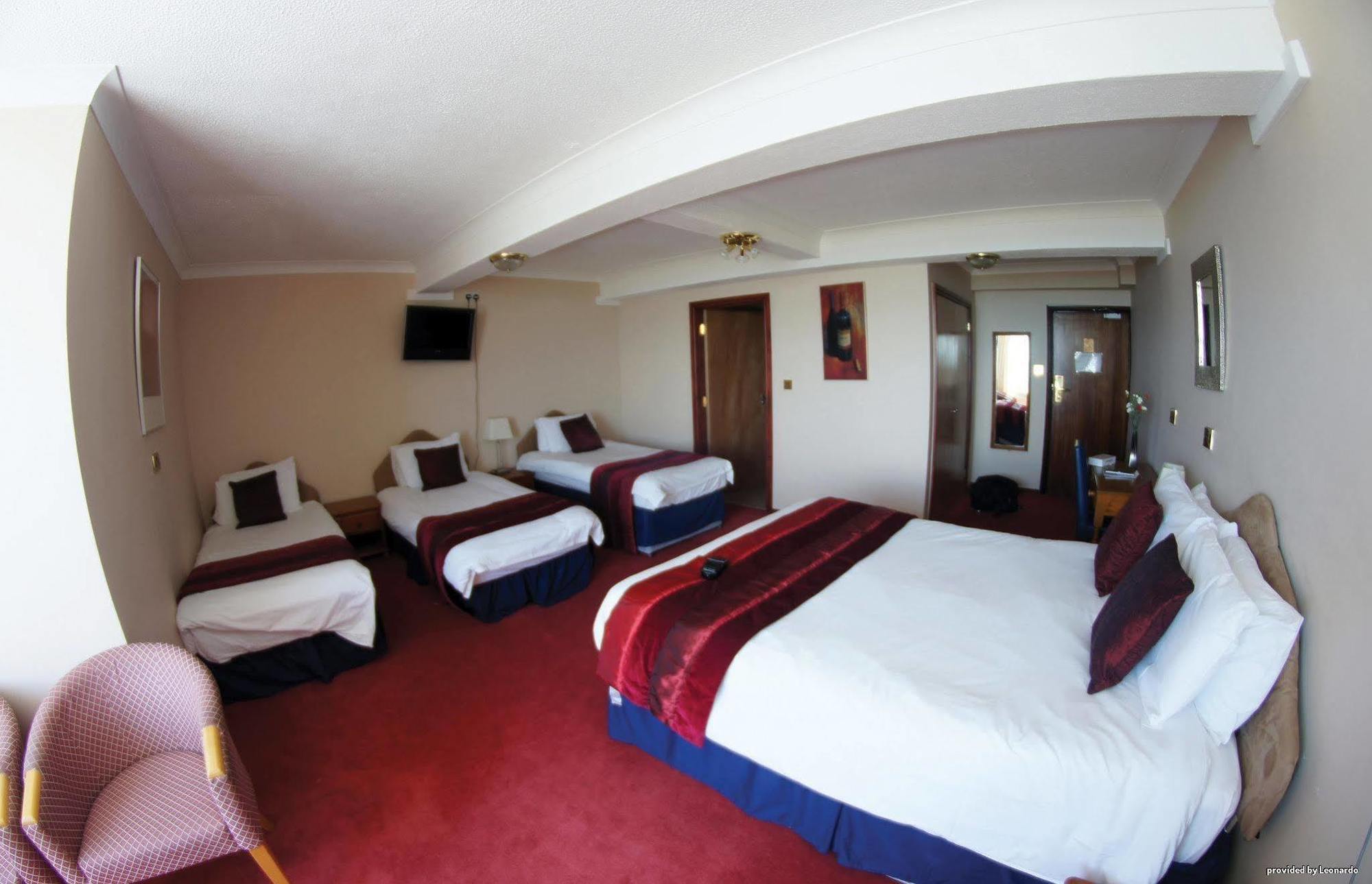 Western Princes Marine Hotel 3*