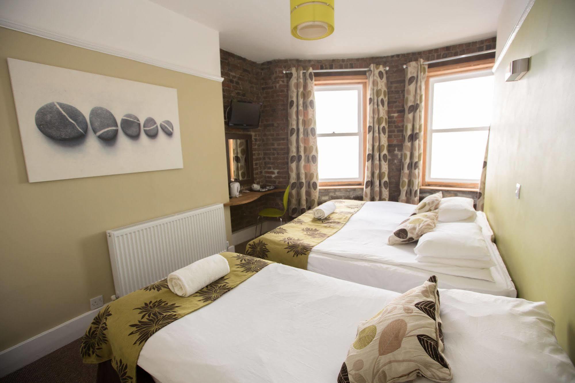 Hotel Cecil House