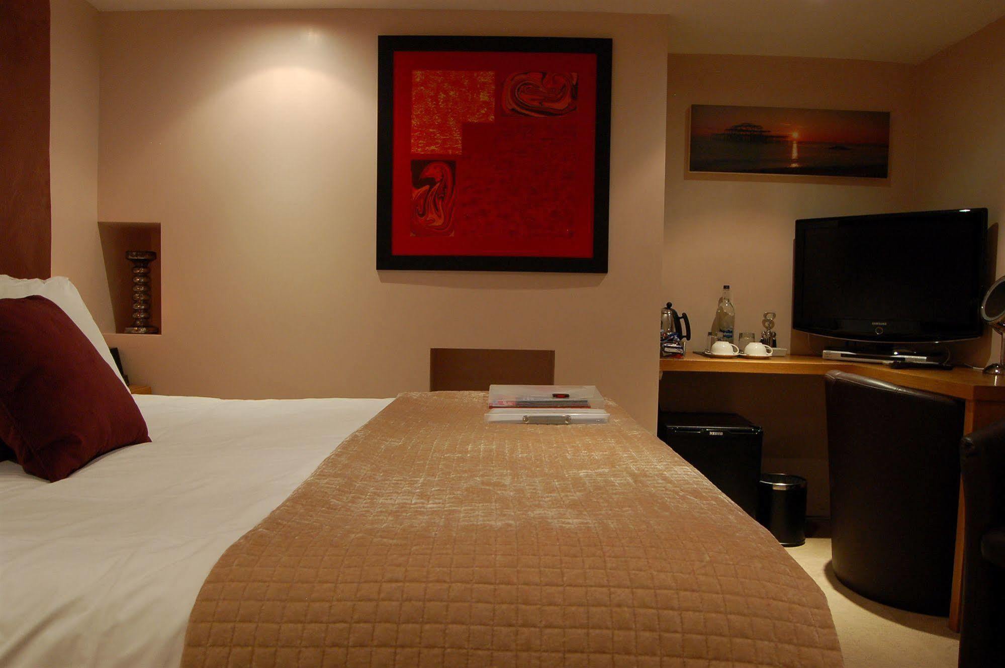 Brightonwave Bed & Breakfast 4*