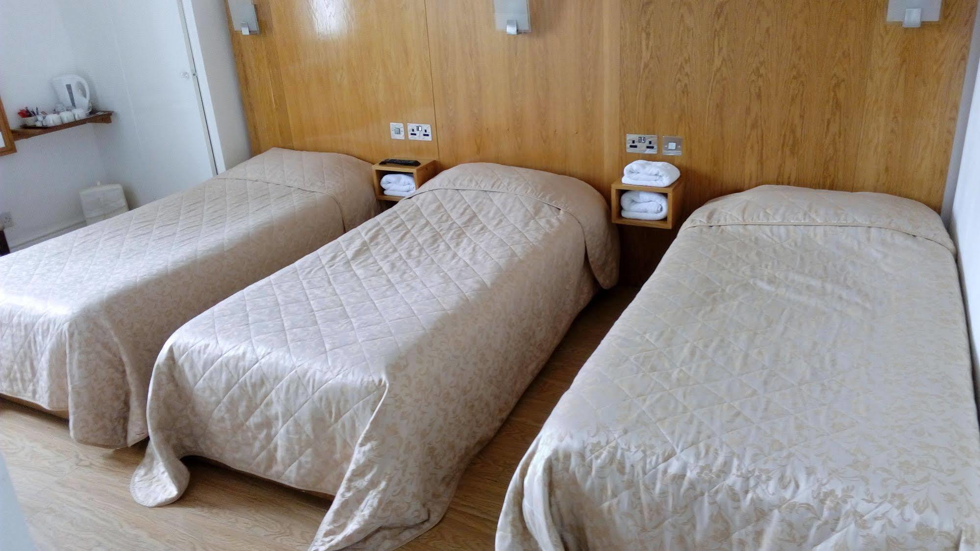 Hostel Sea View *