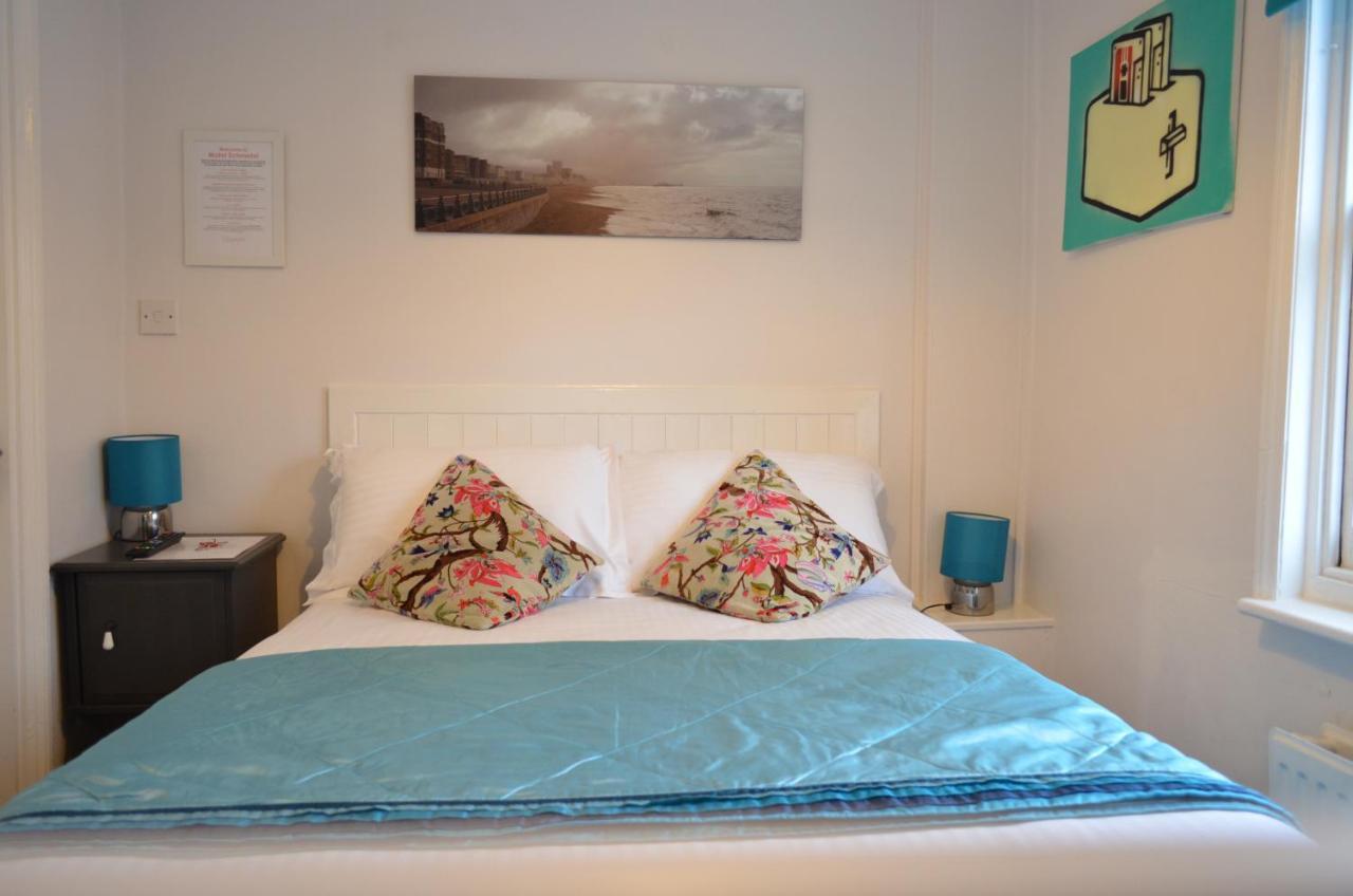 Bed & Breakfast Schmotel Brighton