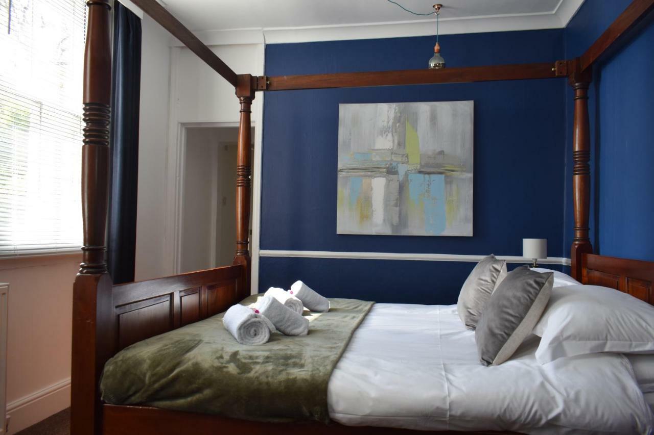 Colson House 3*