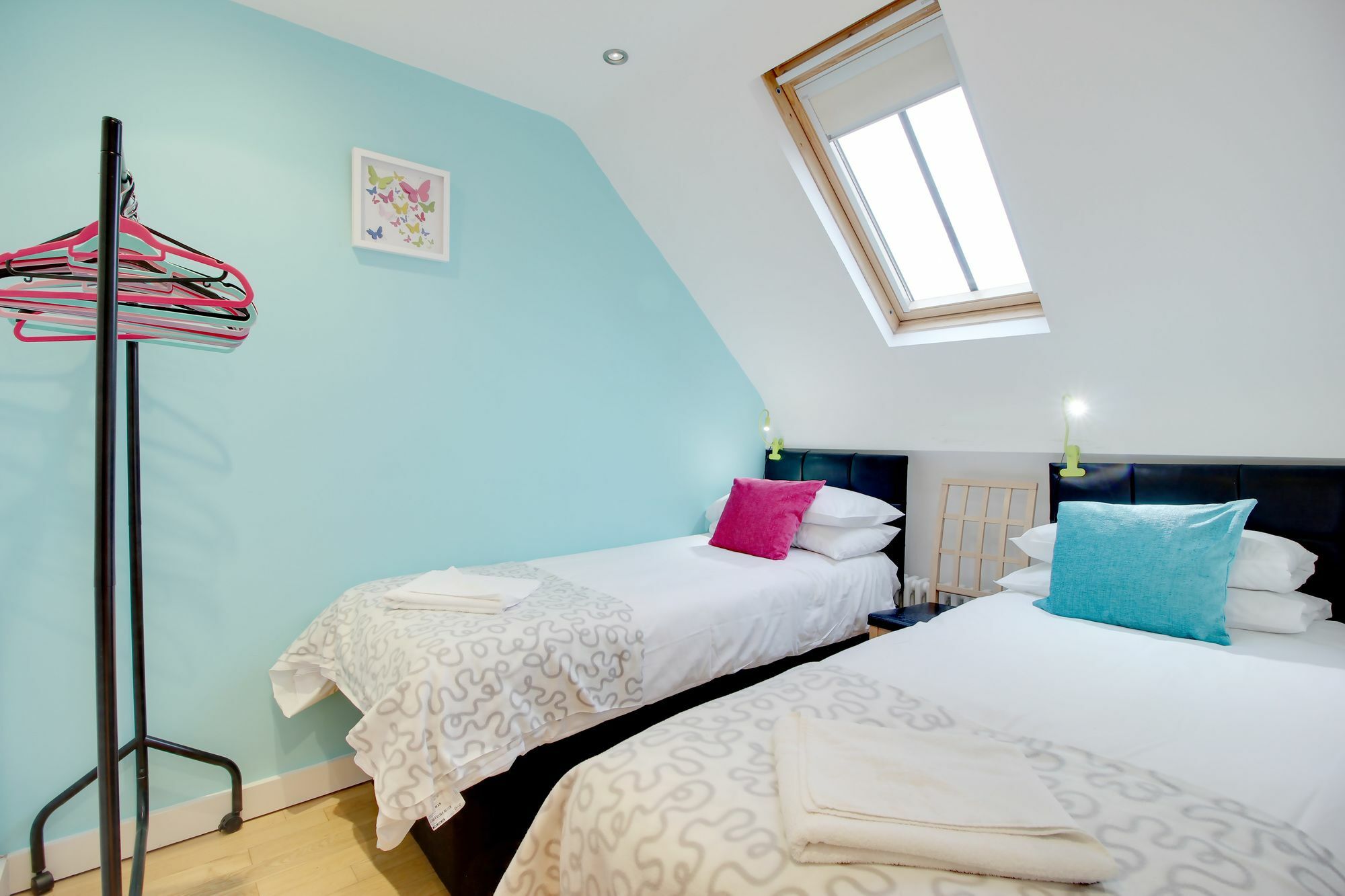 Majestic Mews Apartment With Free Parking - By My Getaways Apartment *