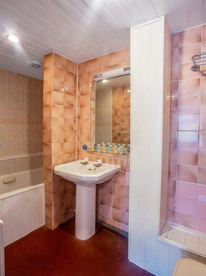 Bed & Breakfast Oyo Avalon Lifestyle Brighton