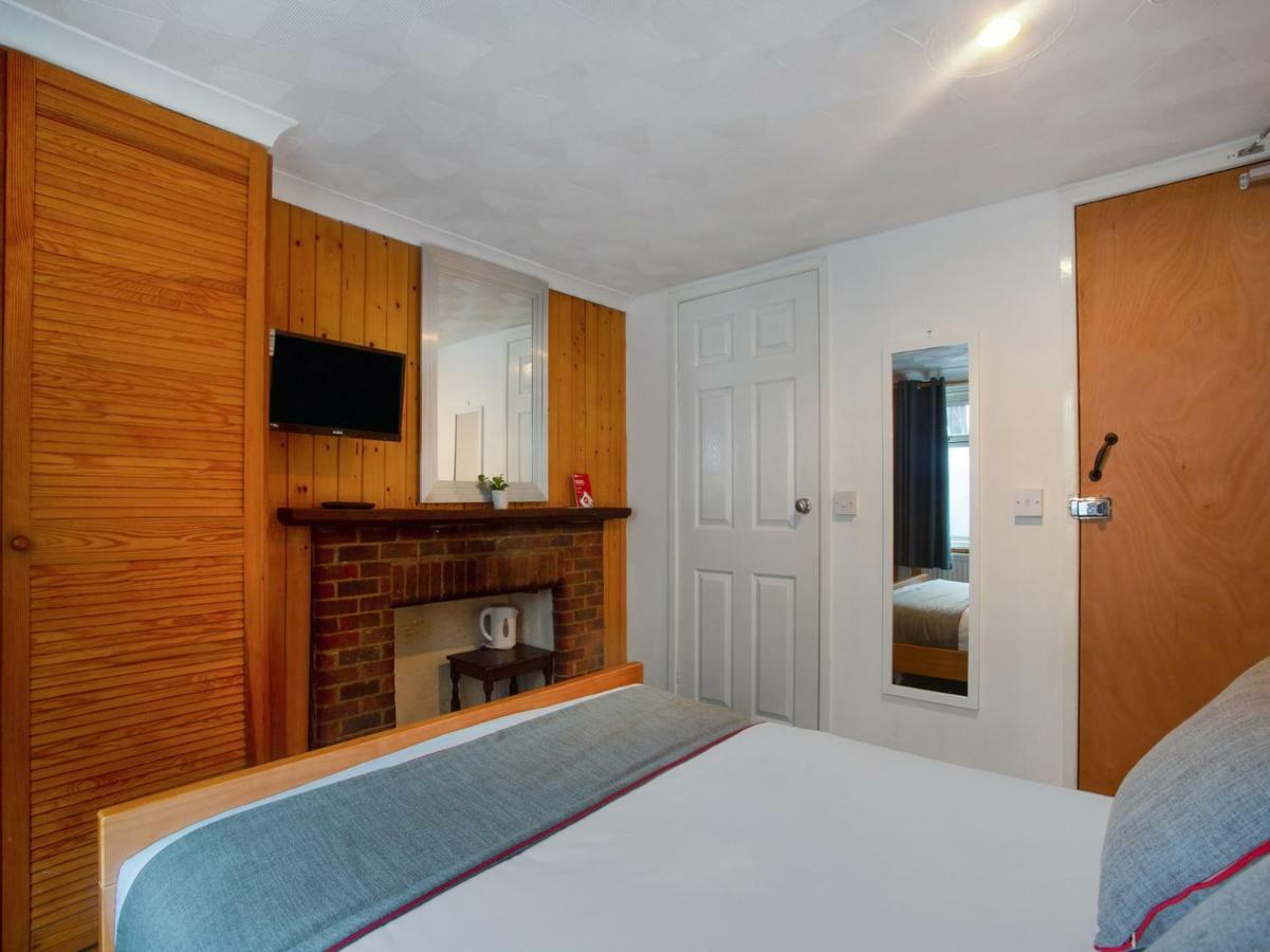 Oyo Avalon Lifestyle 3*