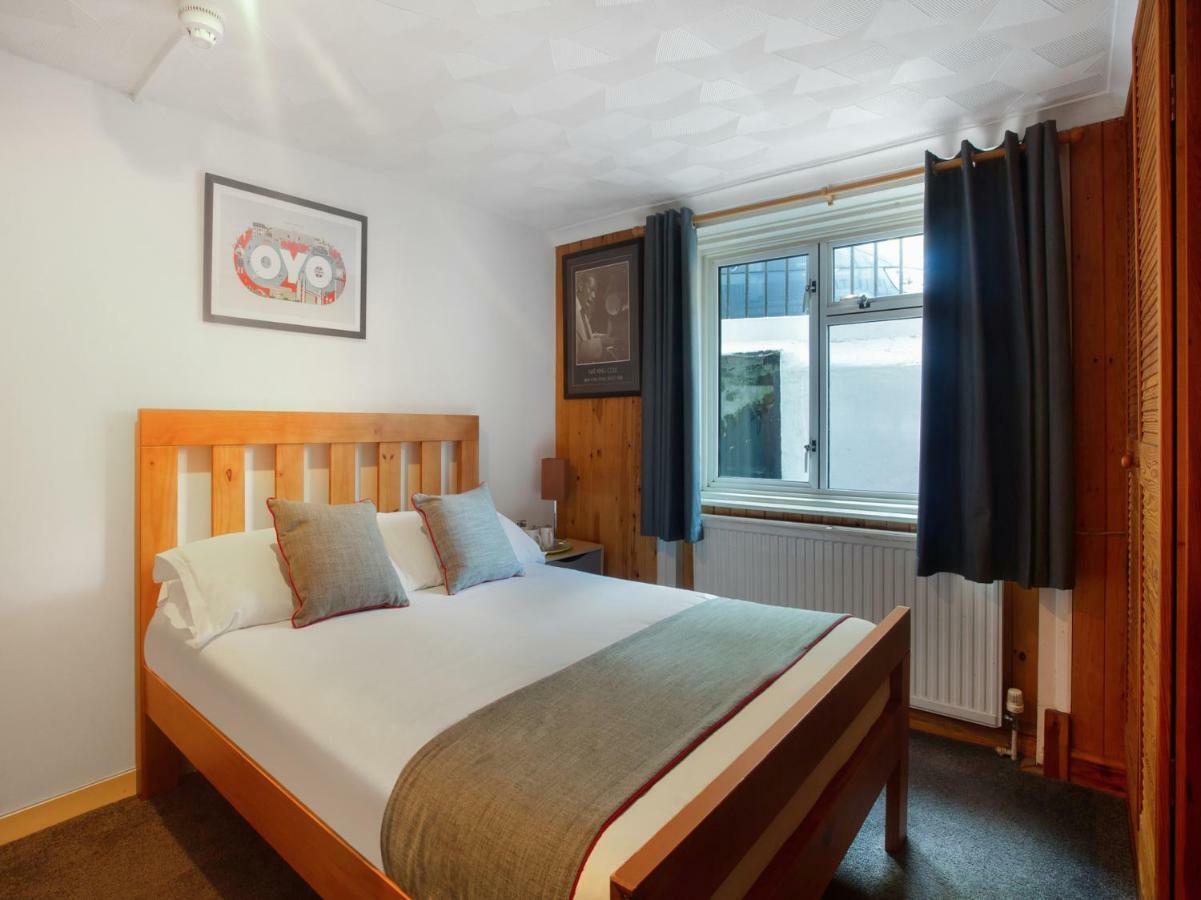 Oyo Avalon Lifestyle Brighton