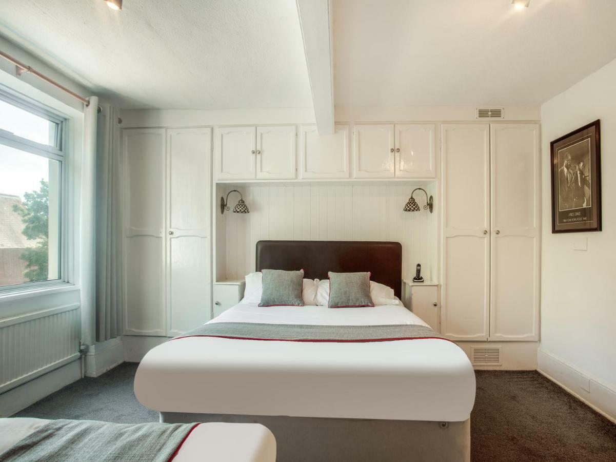 Oyo Avalon Lifestyle Bed & Breakfast Brighton