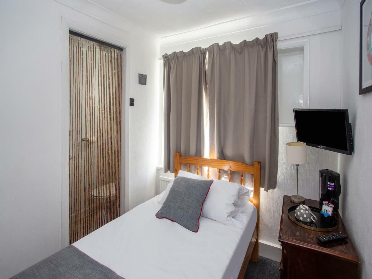 Oyo Avalon Lifestyle 3*