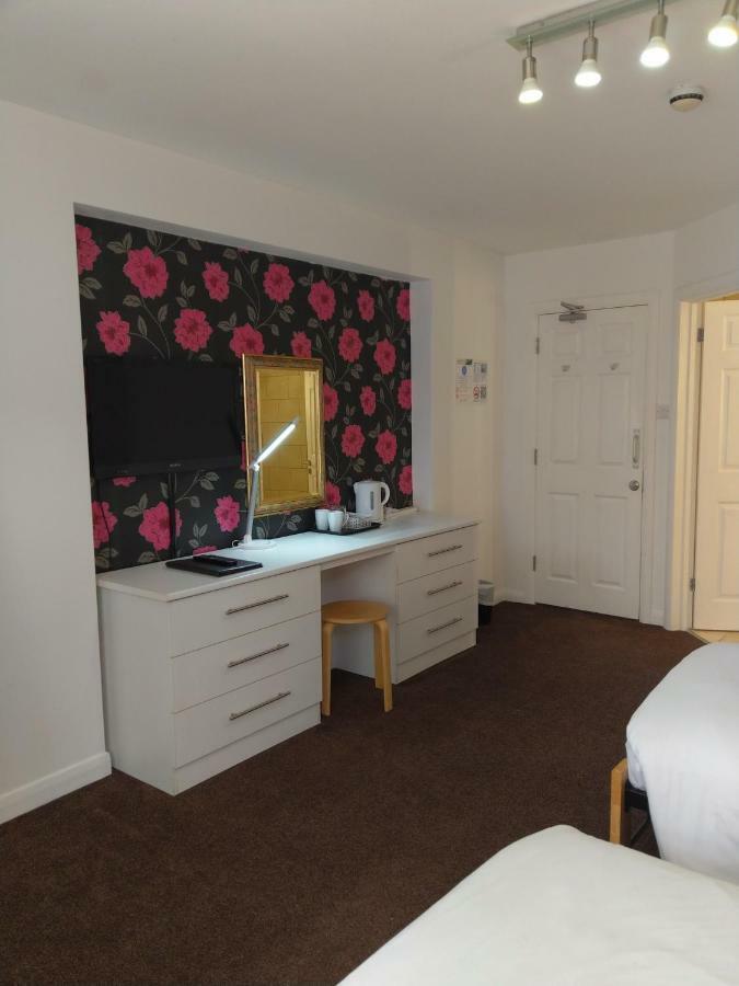 Seafield House Guest house 4*