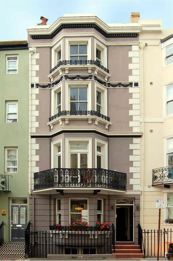 Brightonwave Bed & Breakfast