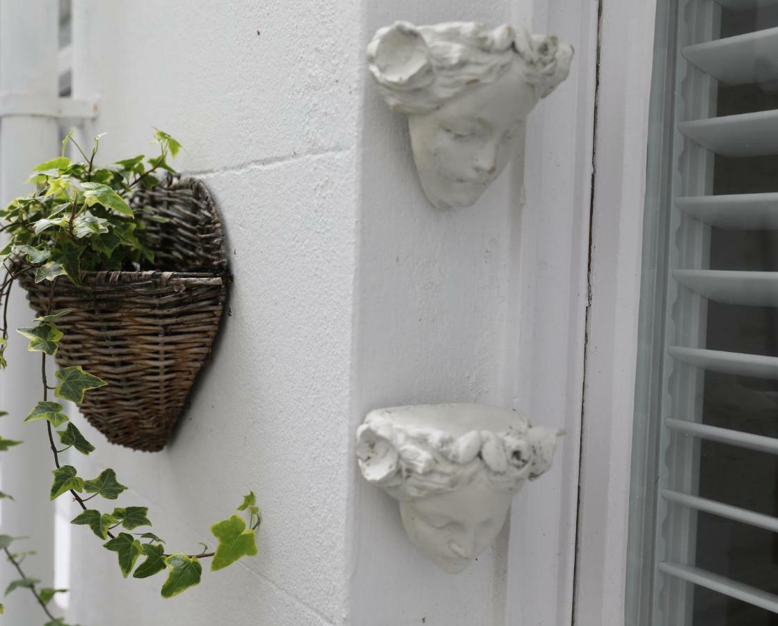 Olive Tree Apartment *