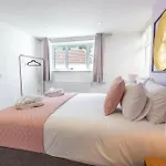 The City Retreat - 1 Bd Flat