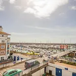 Guest Homes - Araminta Apartment