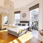 Light And Spacious Brunswick By The Sea