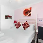 Brighton Pier Stay Comfort In The City