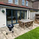Two Bedroom House By Brookland Stays Serviced Accommodation Short Lets Brighton & Hove With Free Wifi