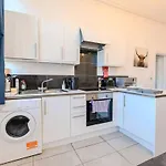 Modern Flat Near Brighton Centre