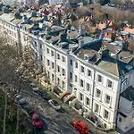 Modern Flat Near Brighton Centre