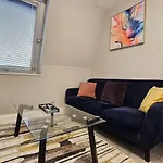 Hazelnut Seafront One Bedroom Bn1Gre36