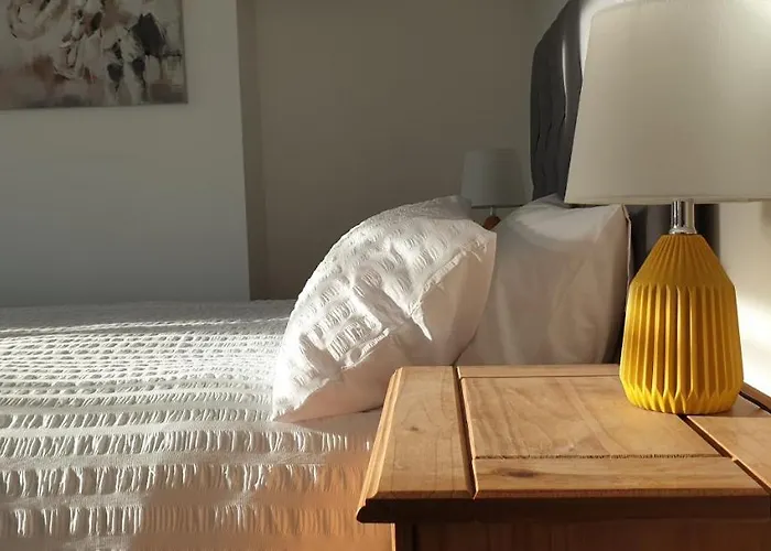 Comfort Stay Sussex 5-Bed