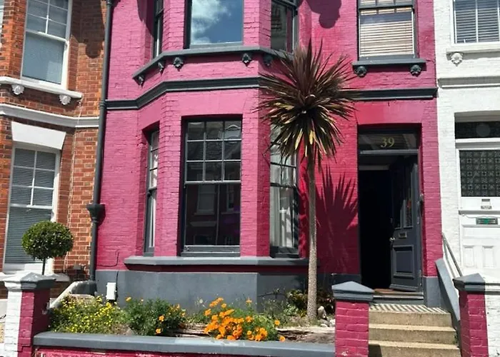 Sunny Seven Dials 4 Bed With Garden