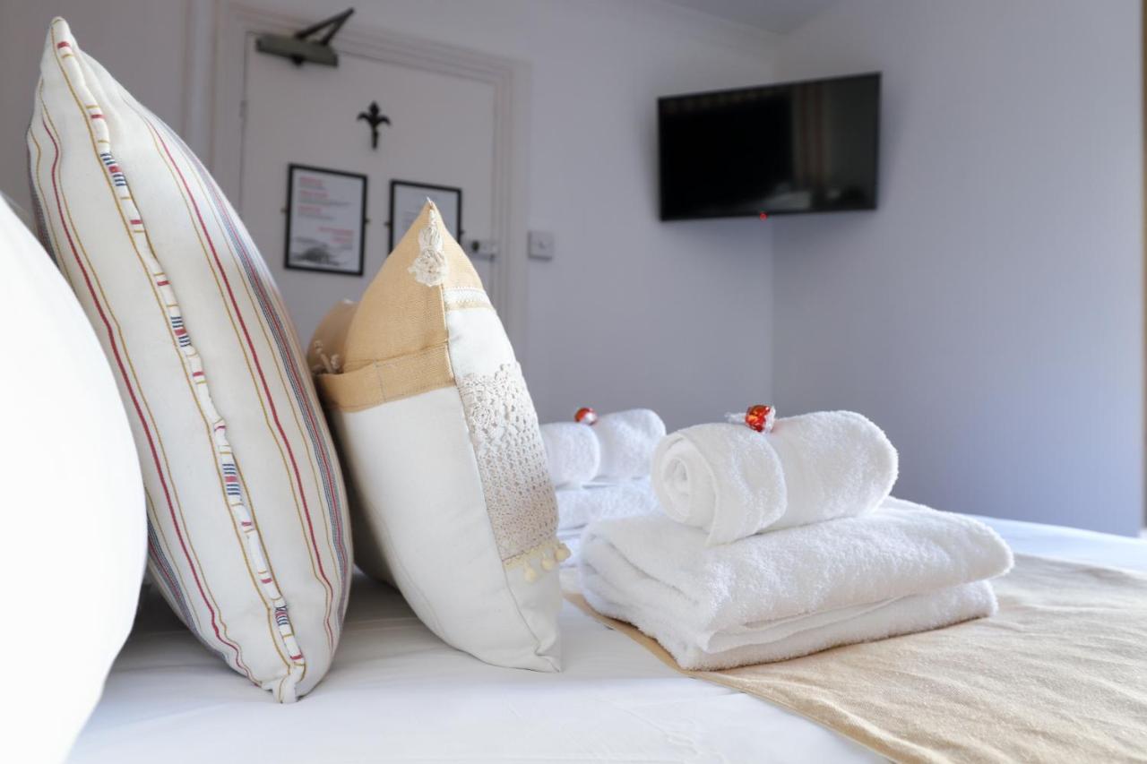 Innit Cavalaire Guest house 4*