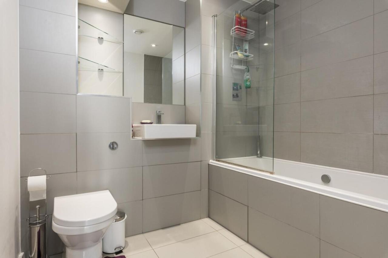 Sleek Modern Flat In The Centre Of The Town Brighton