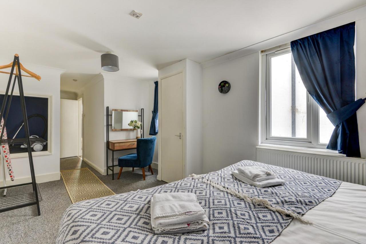 Apartment 2 Bedroom - Queens Square Flat 1 *