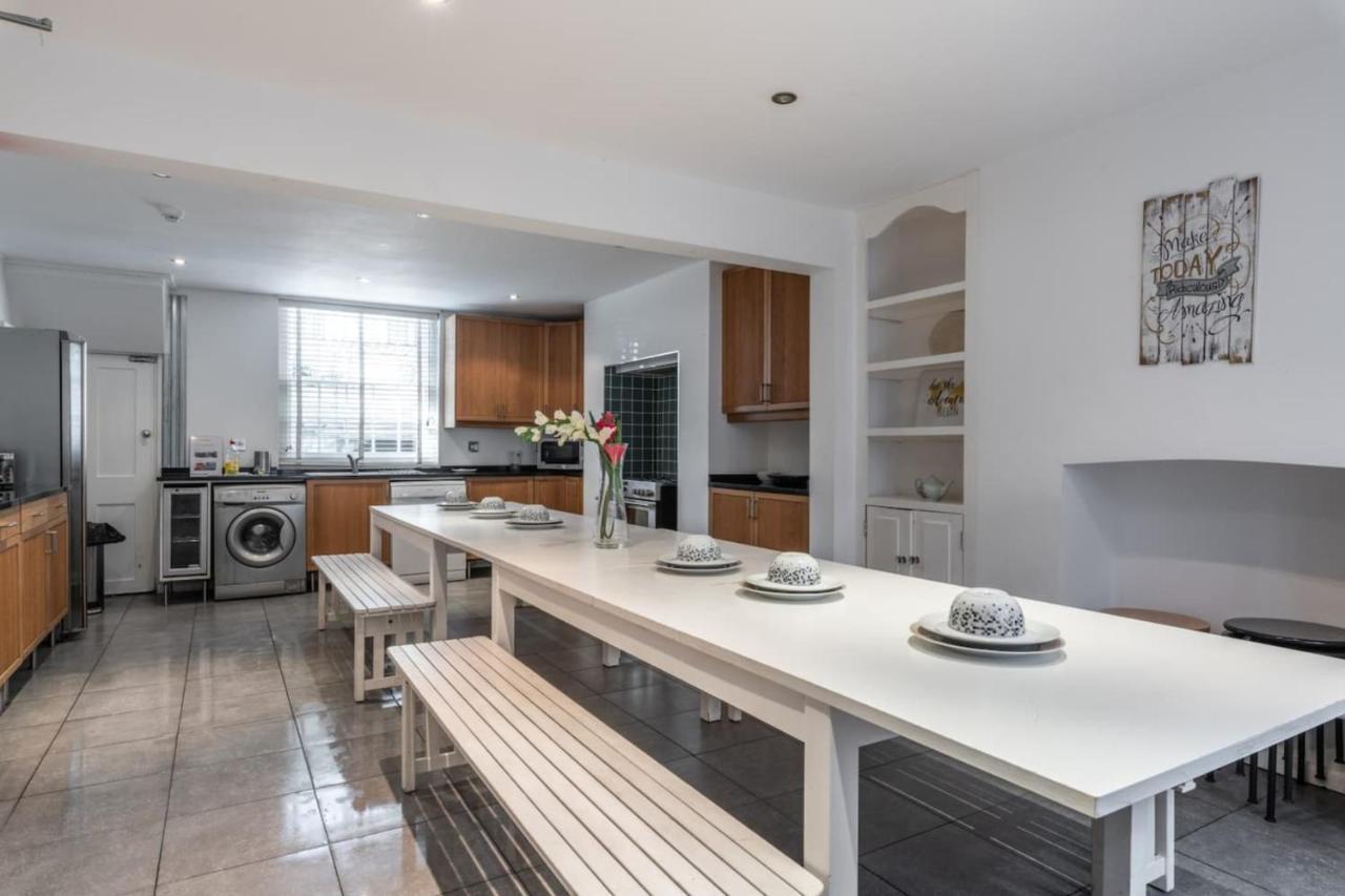 Large Townhouse Close To Pier * Brighton