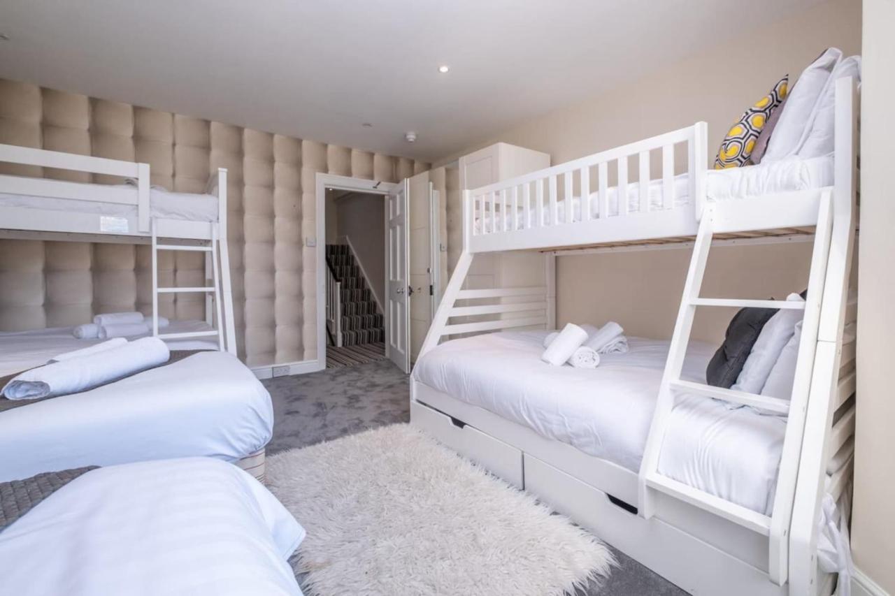 Large Townhouse Close To Pier * Brighton