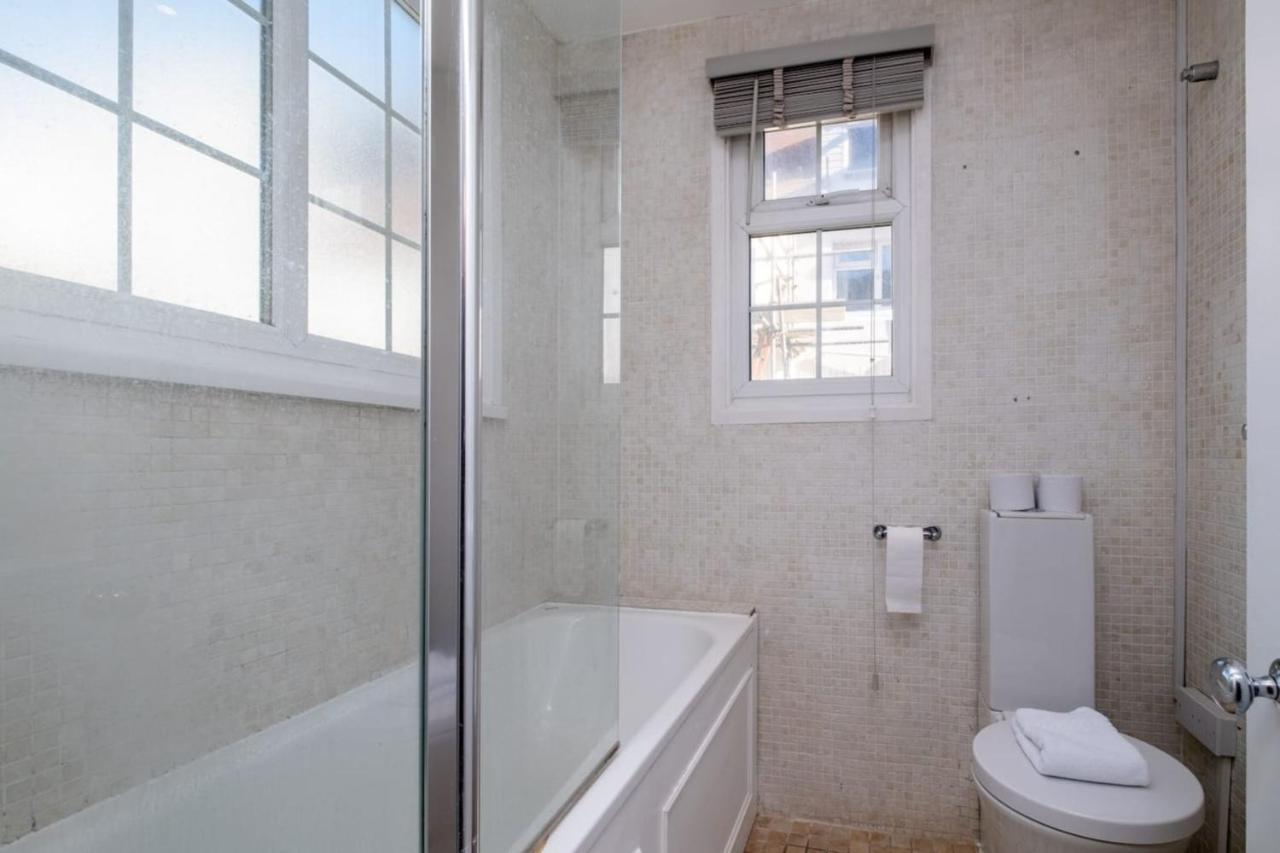 Large Townhouse Close To Pier * Brighton