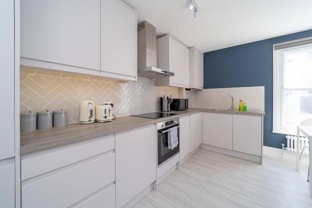 Apartment Flash Sale Kemptown 2 Bedroom Flat Bn236stg06