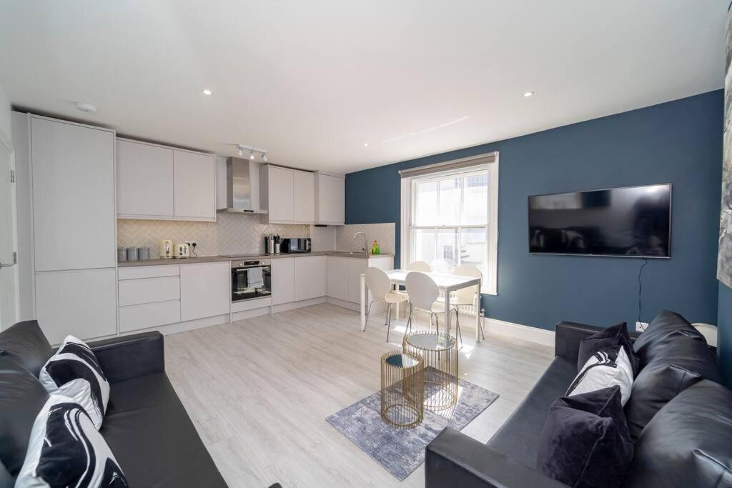 Flash Sale Kemptown 2 Bedroom Flat Bn236stg06 Apartment