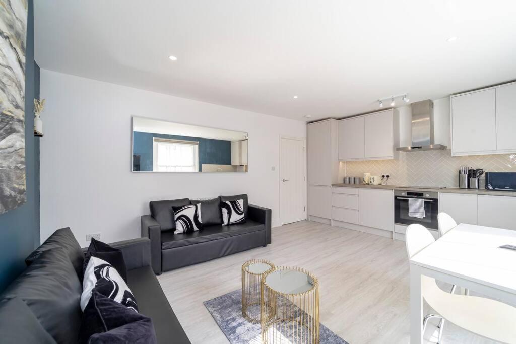Flash Sale Kemptown 2 Bedroom Flat Bn236stg06 Apartment *