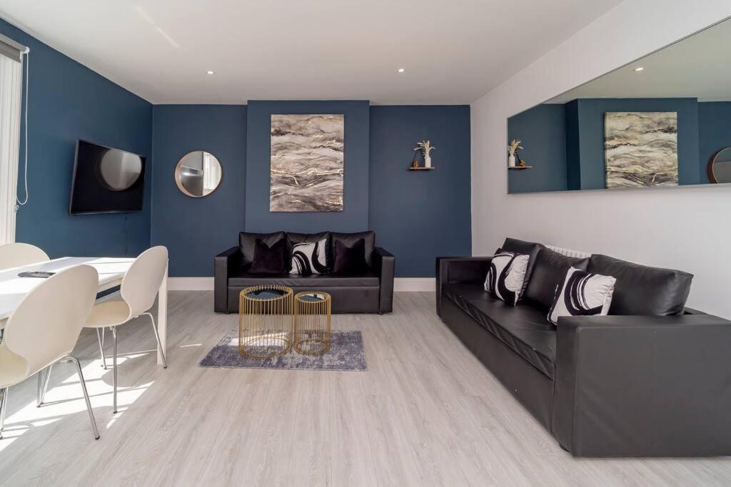 Flash Sale Kemptown 2 Bedroom Flat Bn236stg06 *