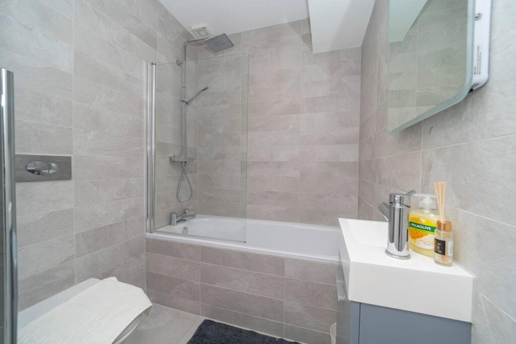 Flash Sale Kemptown 2 Bedroom Flat Bn236stg06