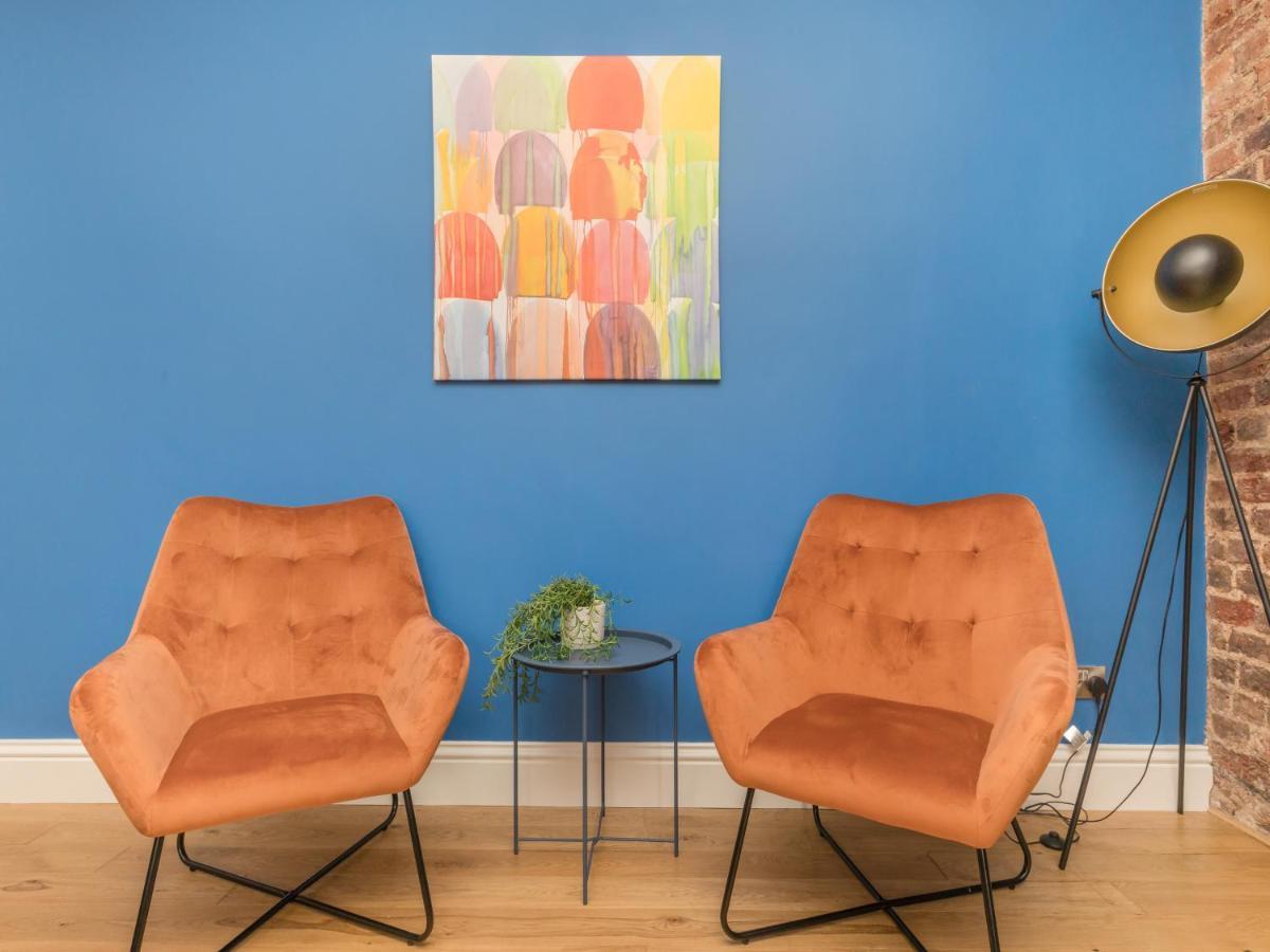 Stylish 2-bedroom Flat With Patio And Garden Apartment