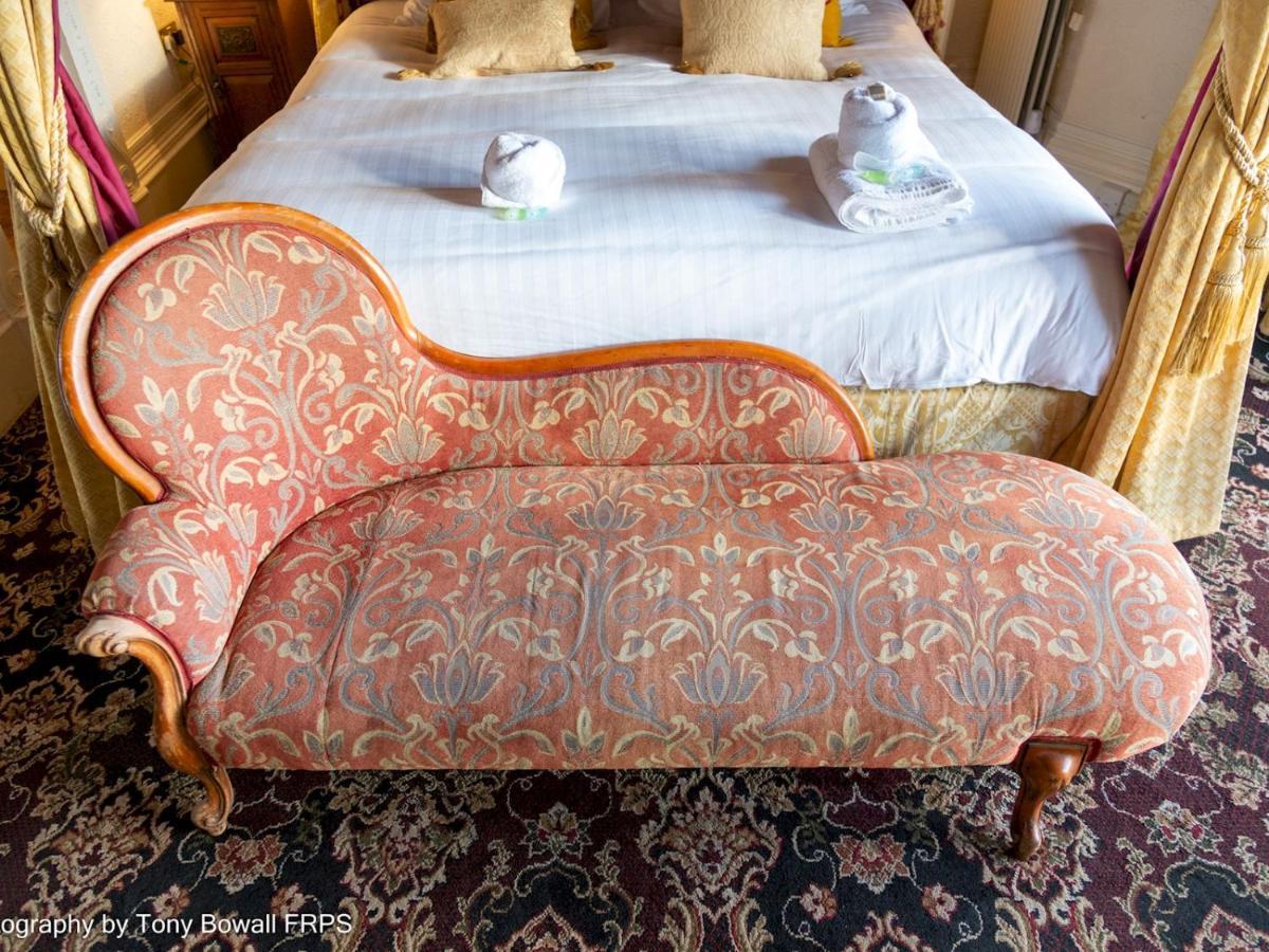 Pass The Keys The Fabulous King George * Brighton