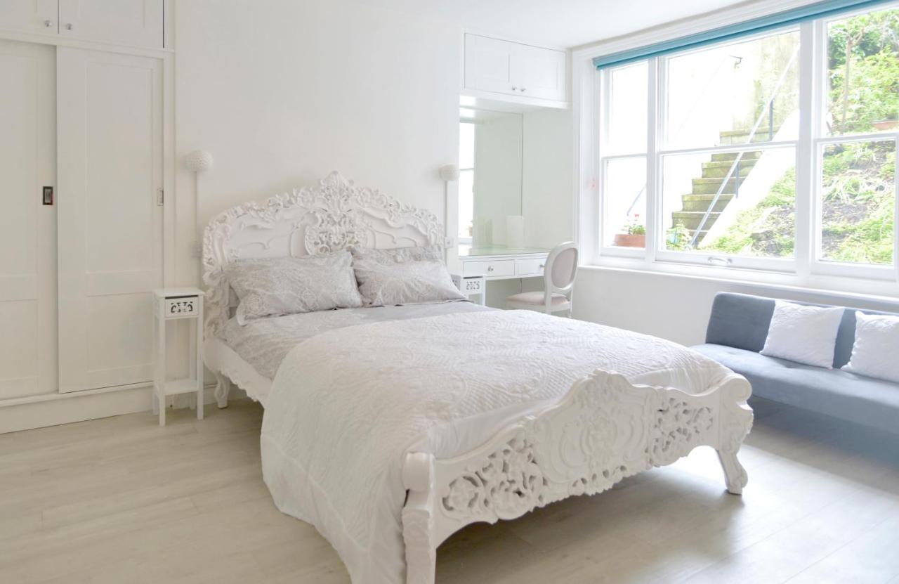 Apartment Love Nest *